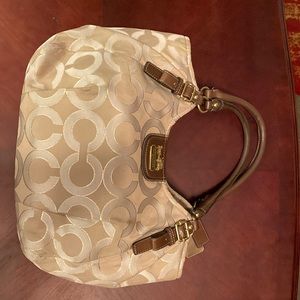 Coach bag, excellent condition little to no wear.